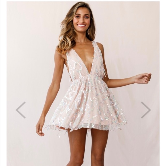 Selfie Leslie Dresses & Skirts - Selfie Leslie Ariana Sequin Party Dress